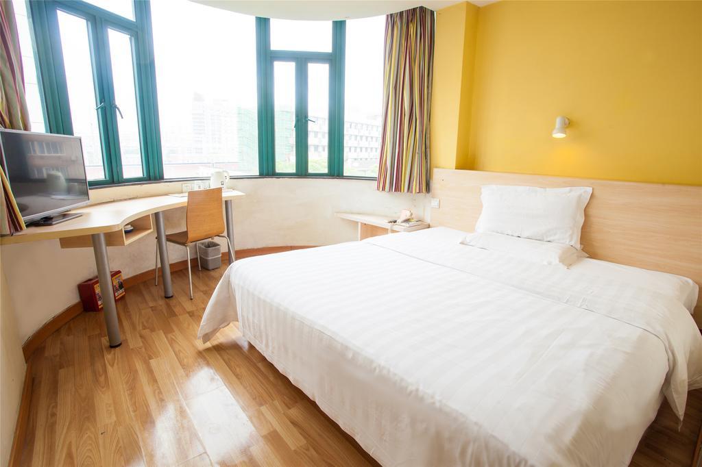7Days Inn Guilin Ba Li Street Room photo