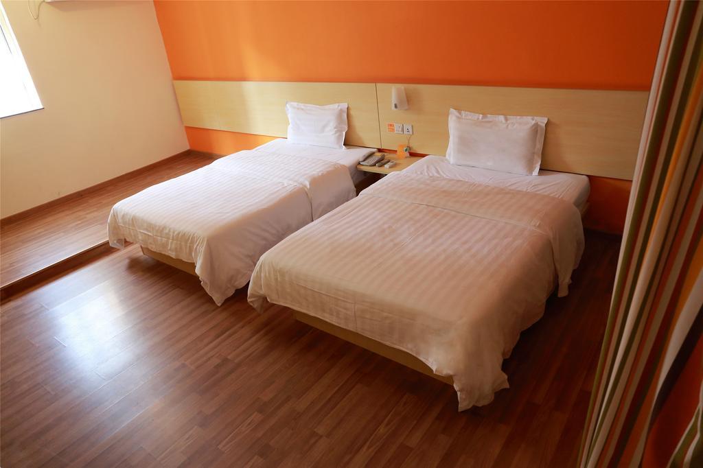 7Days Inn Guilin Ba Li Street Room photo